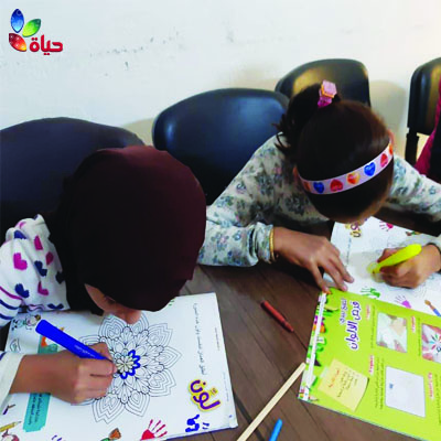 مجلة ألوان تجذب اهتمام الأطفال والمربين